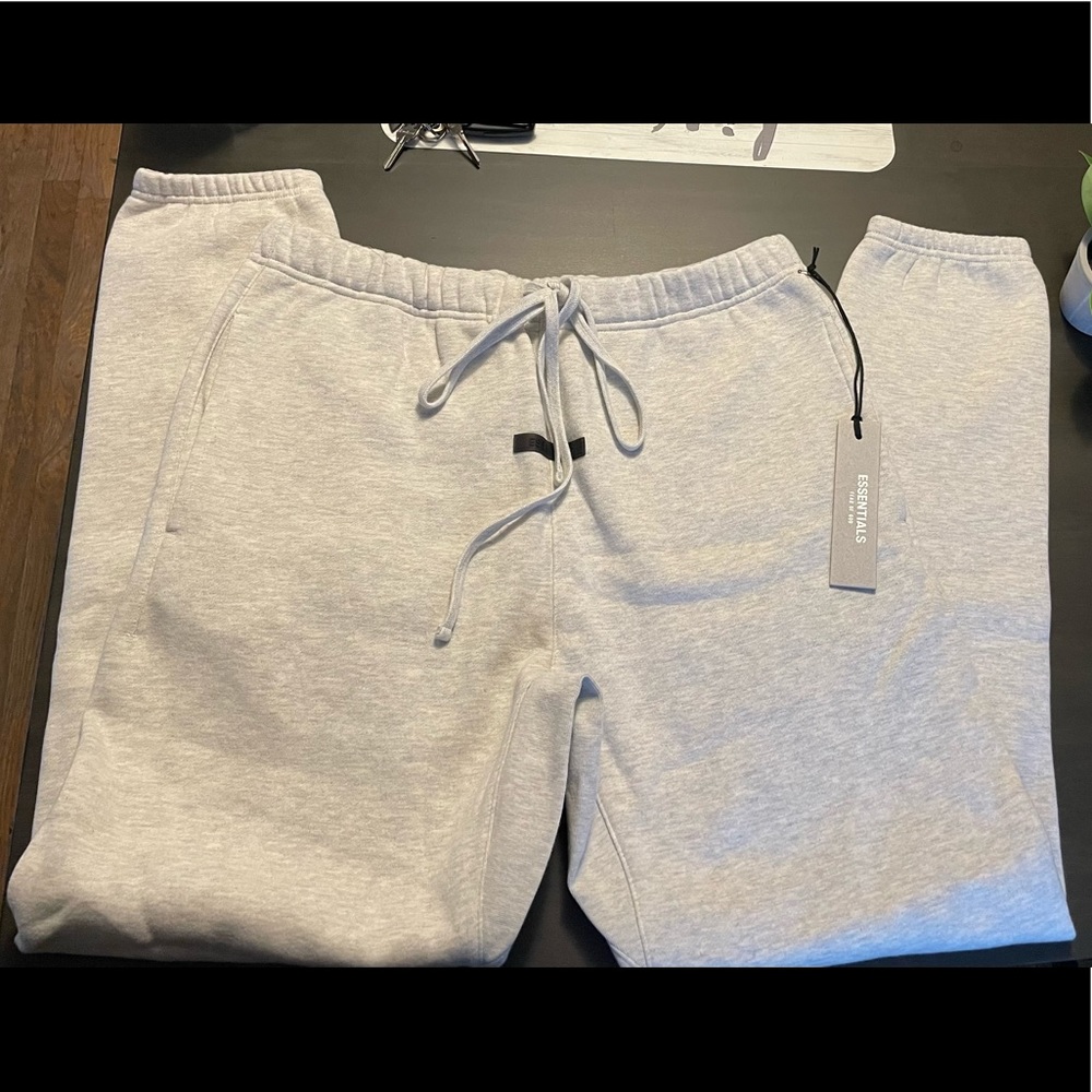 Essentials FOG  sweatpants size L